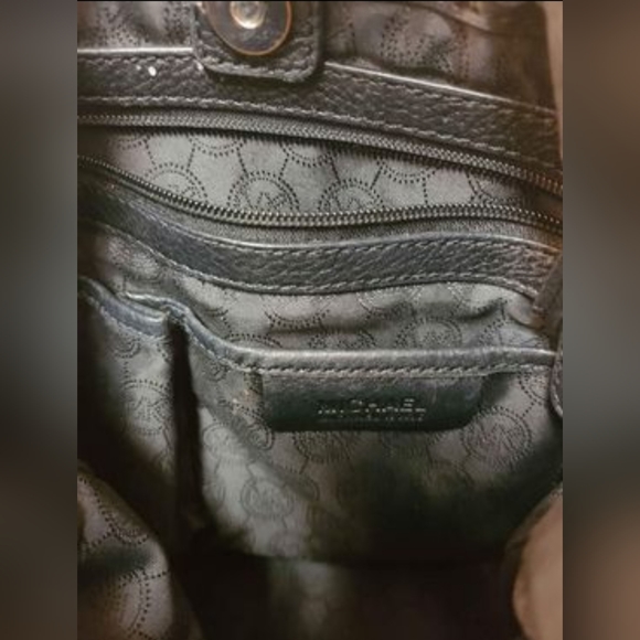 Genuine Michael Kors purse as shown - Picture 4 of 7